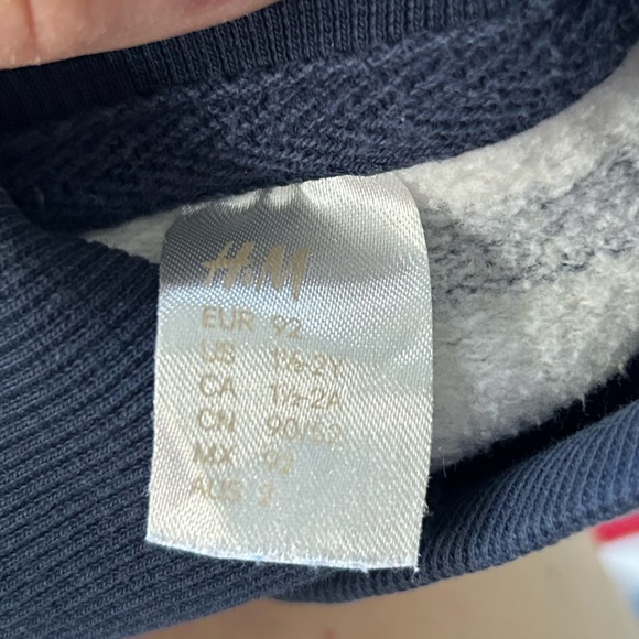 H&M sweater in VGC - 18-24 months - Picture 5 of 5
